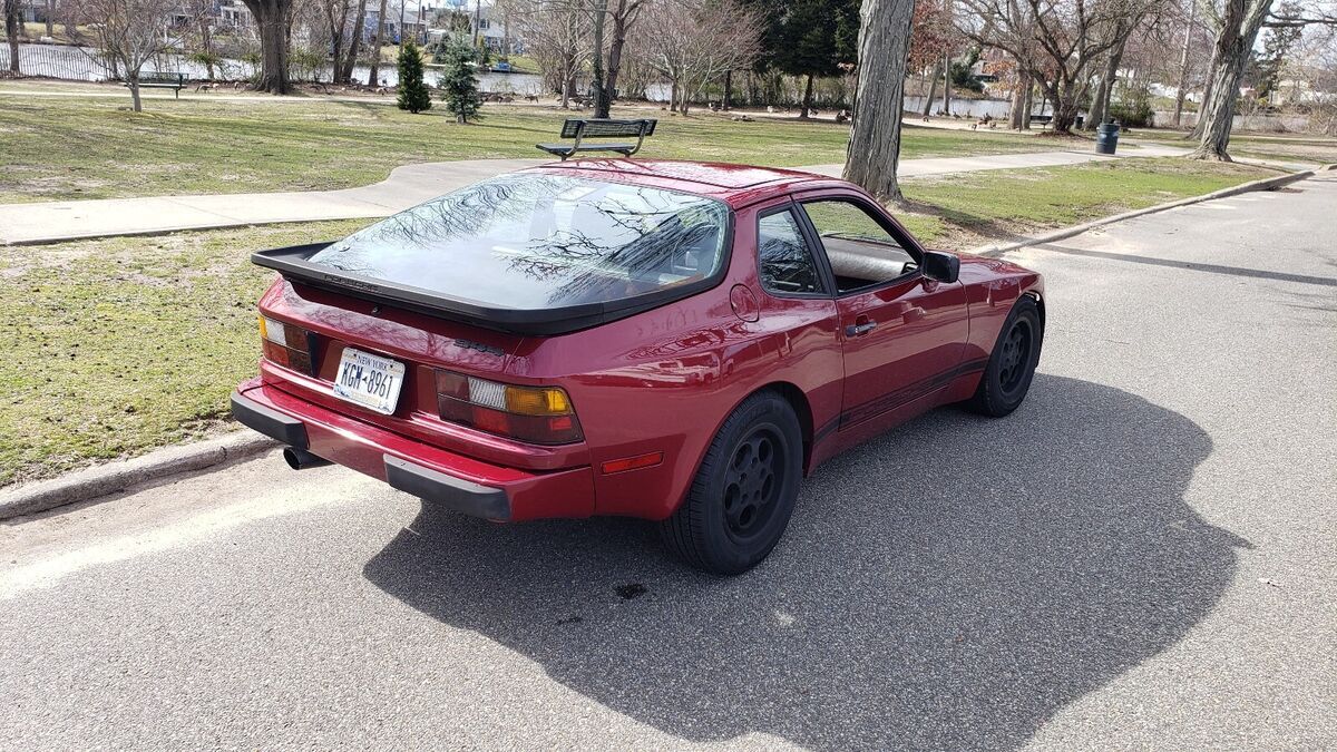1985 Porsche 944 - photo 3