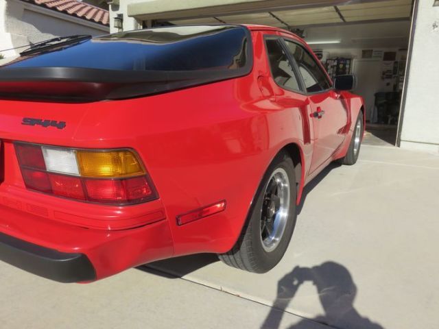 1985 Porsche 944 - photo 3