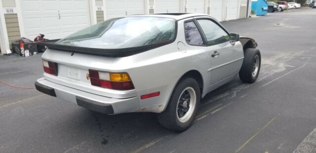1985 Porsche 944 - photo 4