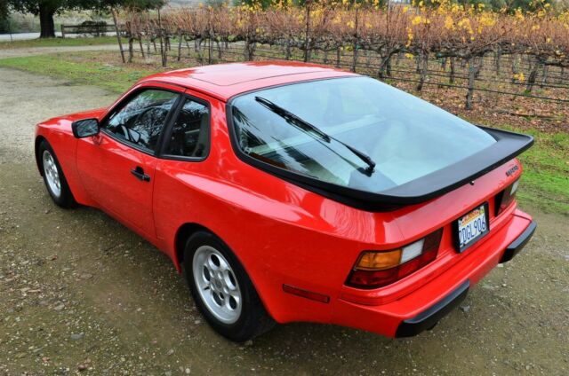 1985 Porsche 944 ONE OWNER CA CAR - DOCUMENTED SINCE DAY ONE! - photo 4