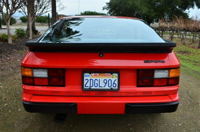 1985 Porsche 944 ONE OWNER CA CAR - DOCUMENTED SINCE DAY ONE! - photo 6