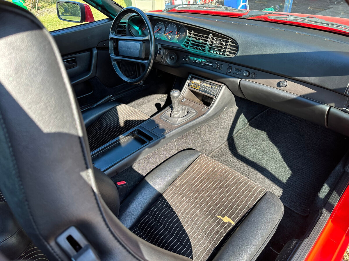 1985 Porsche 944 - photo 5