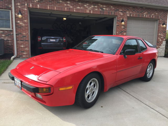 1985 Porsche 944 Late Model - photo 3