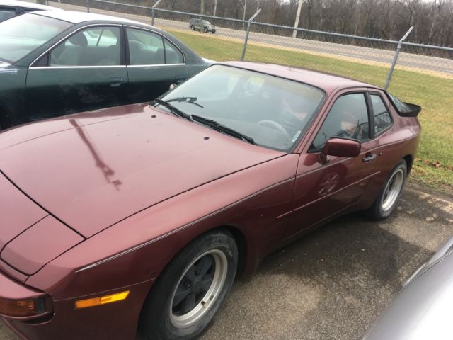 1985 Porsche 944 - photo 2