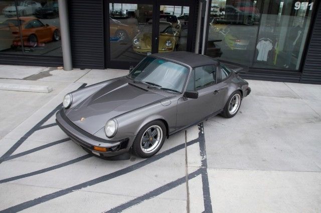 1985 Porsche 911 Targa - photo 2