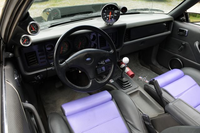 1985 Ford Mustang GT - photo 3