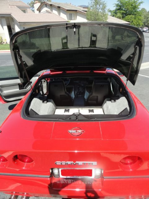 1985 Chevrolet Corvette - photo 12