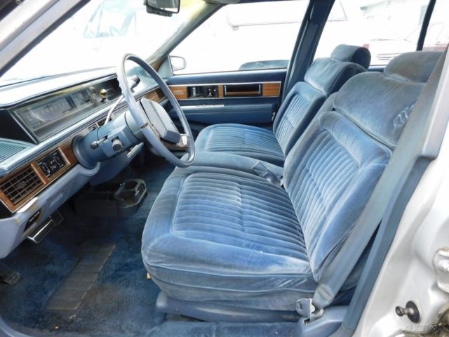 1985 Oldsmobile Ninety-Eight Regency Brougham - photo 12