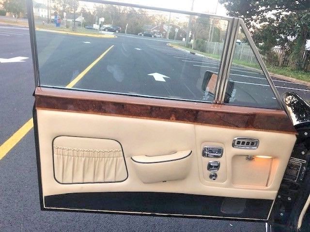 1985 Rolls-Royce Corniche convertible - photo 13
