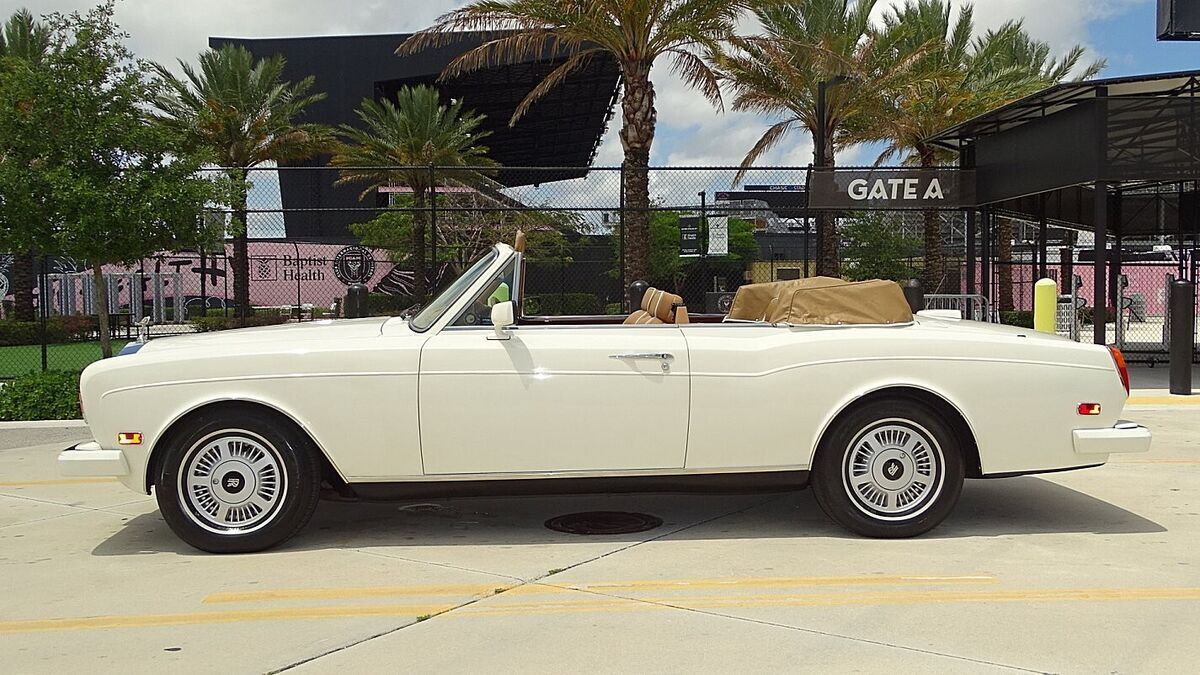 1987 Rolls-Royce Corniche - photo 2