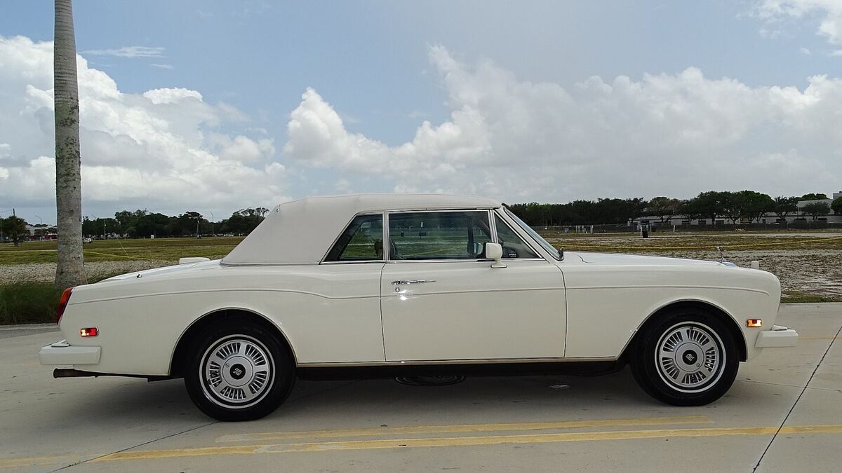 1987 Rolls-Royce Corniche - photo 3