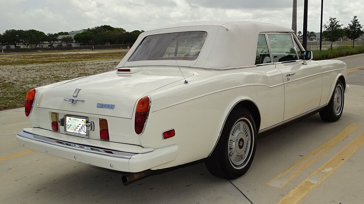 1987 Rolls-Royce Corniche - photo 4