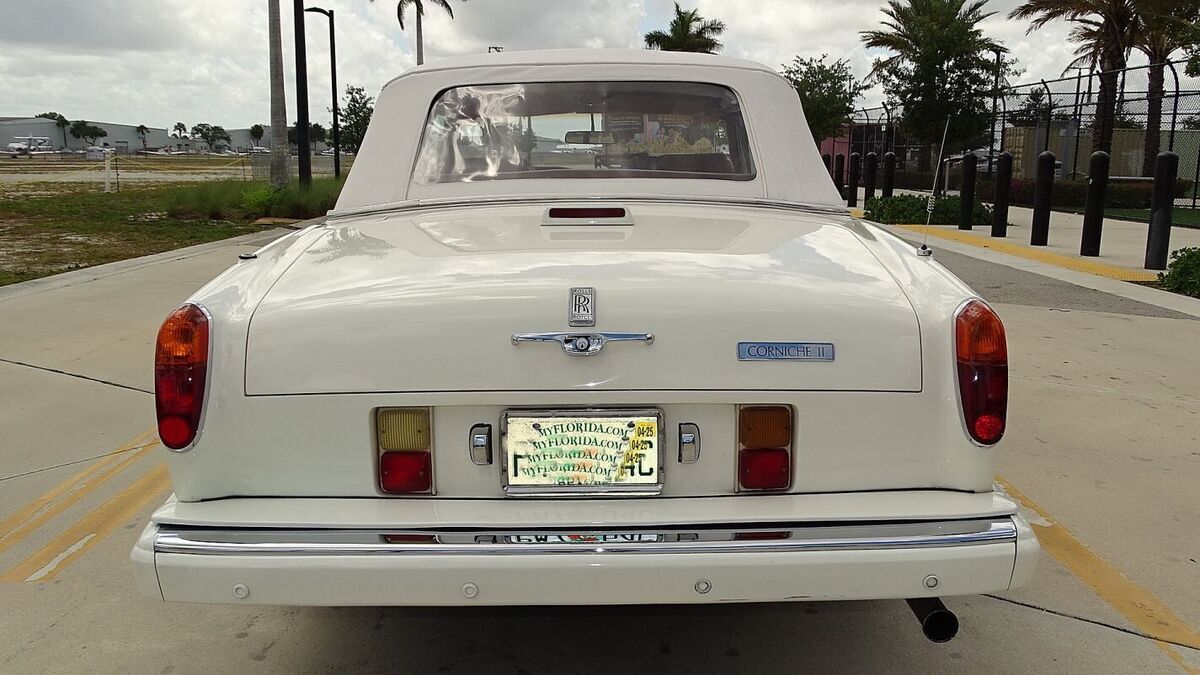 1987 Rolls-Royce Corniche - photo 9