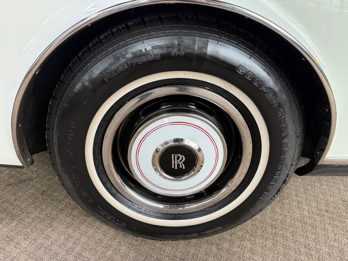 1985 Rolls-Royce Corniche convertible - photo 10