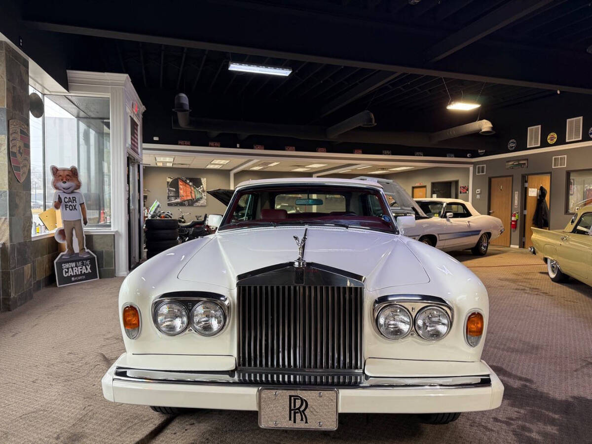 1985 Rolls-Royce Corniche convertible - photo 2