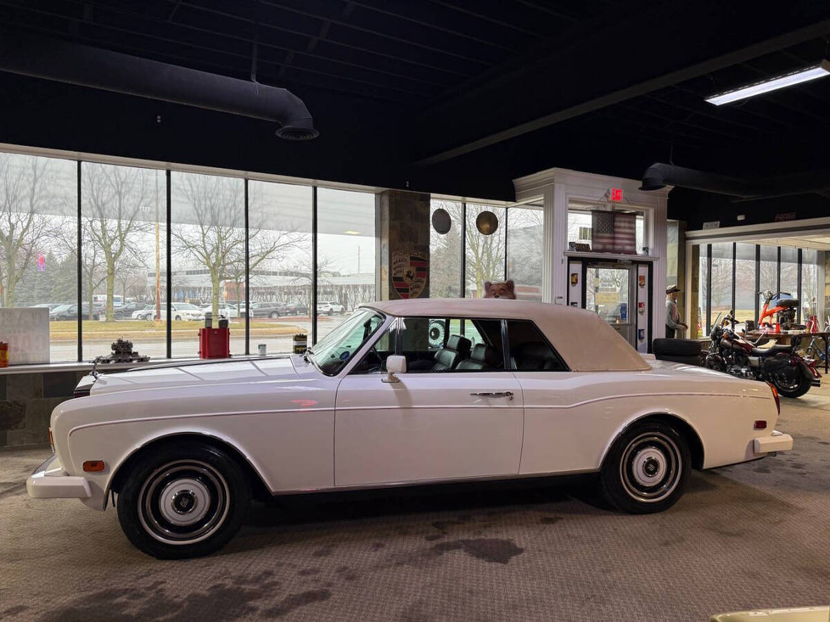 1985 Rolls-Royce Corniche convertible - photo 3