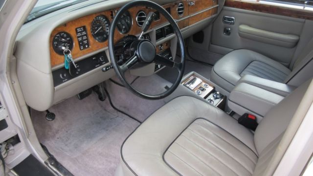 1985 Rolls-Royce Silver Spirit/Spur/Dawn 4Dr - photo 5