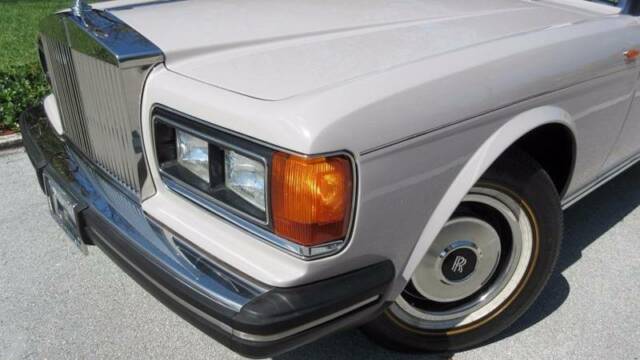 1985 Rolls-Royce Silver Spirit/Spur/Dawn 4Dr - photo 3