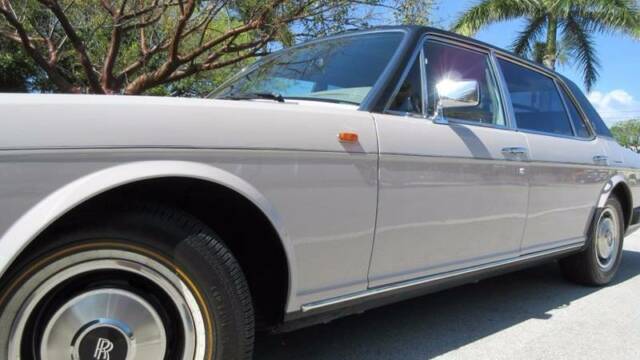 1985 Rolls-Royce Silver Spirit/Spur/Dawn 4Dr - photo 4