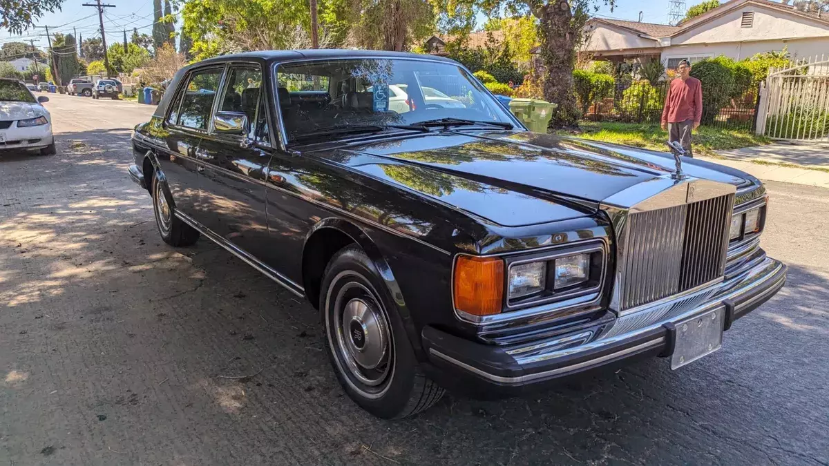 1985 Rolls Royce Silver Spur (Long Wheel Base) 1985 Rolls-Royce Silver Spirit/Spur/Dawn