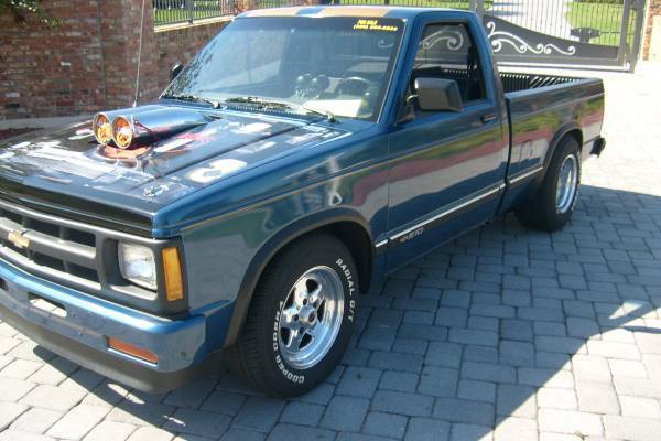 1985 S10 Frame up restoration custom built like no other stand out at the shows 1985 Chevrolet S-10 pick up