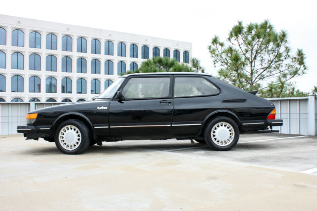 1985 Saab 900 Turbo - photo 3