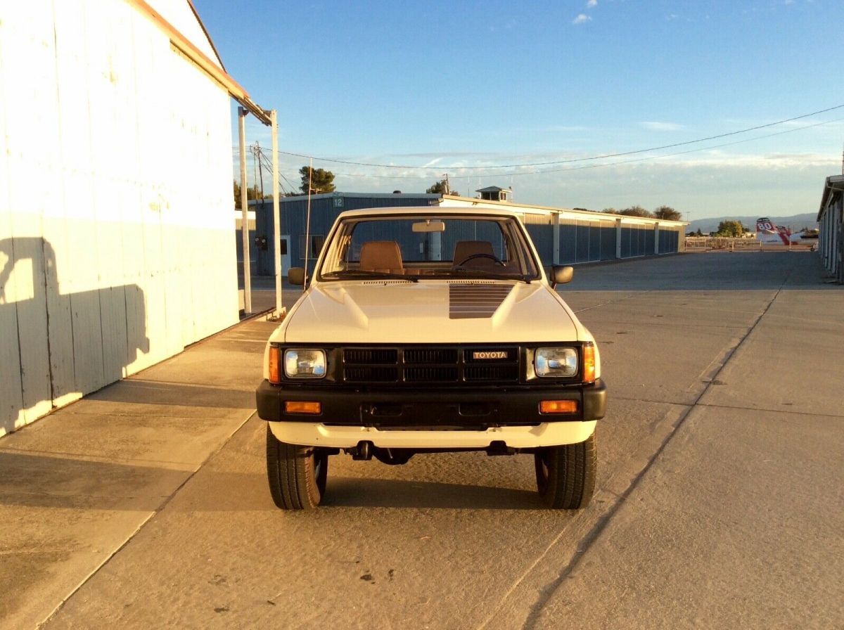 1985 Toyota Other DLX - photo 2