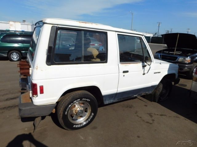 1985 Mitsubishi Montero Sport - photo 6