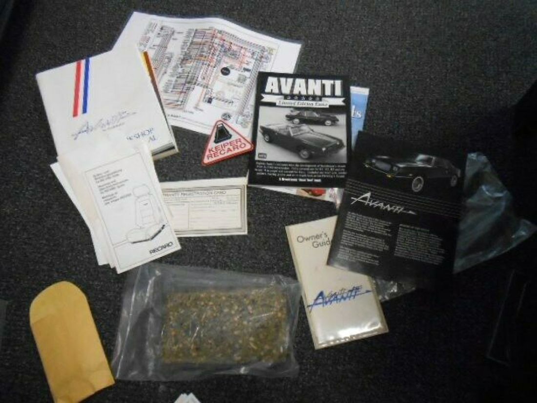 1985 Studebaker Avanti - photo 11