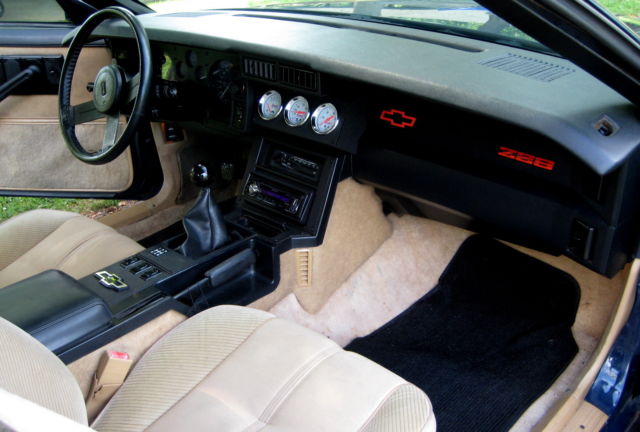 1985 Chevrolet Camaro - photo 12