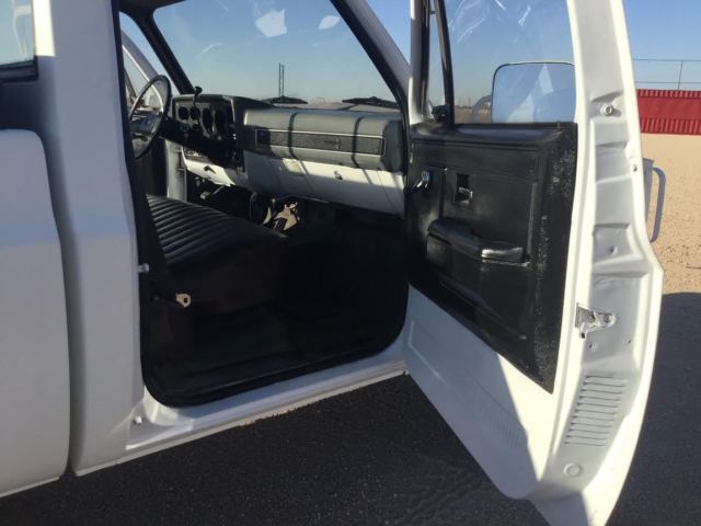 1985 Chevrolet C/K Pickup 3500 custom deluxe - photo 11