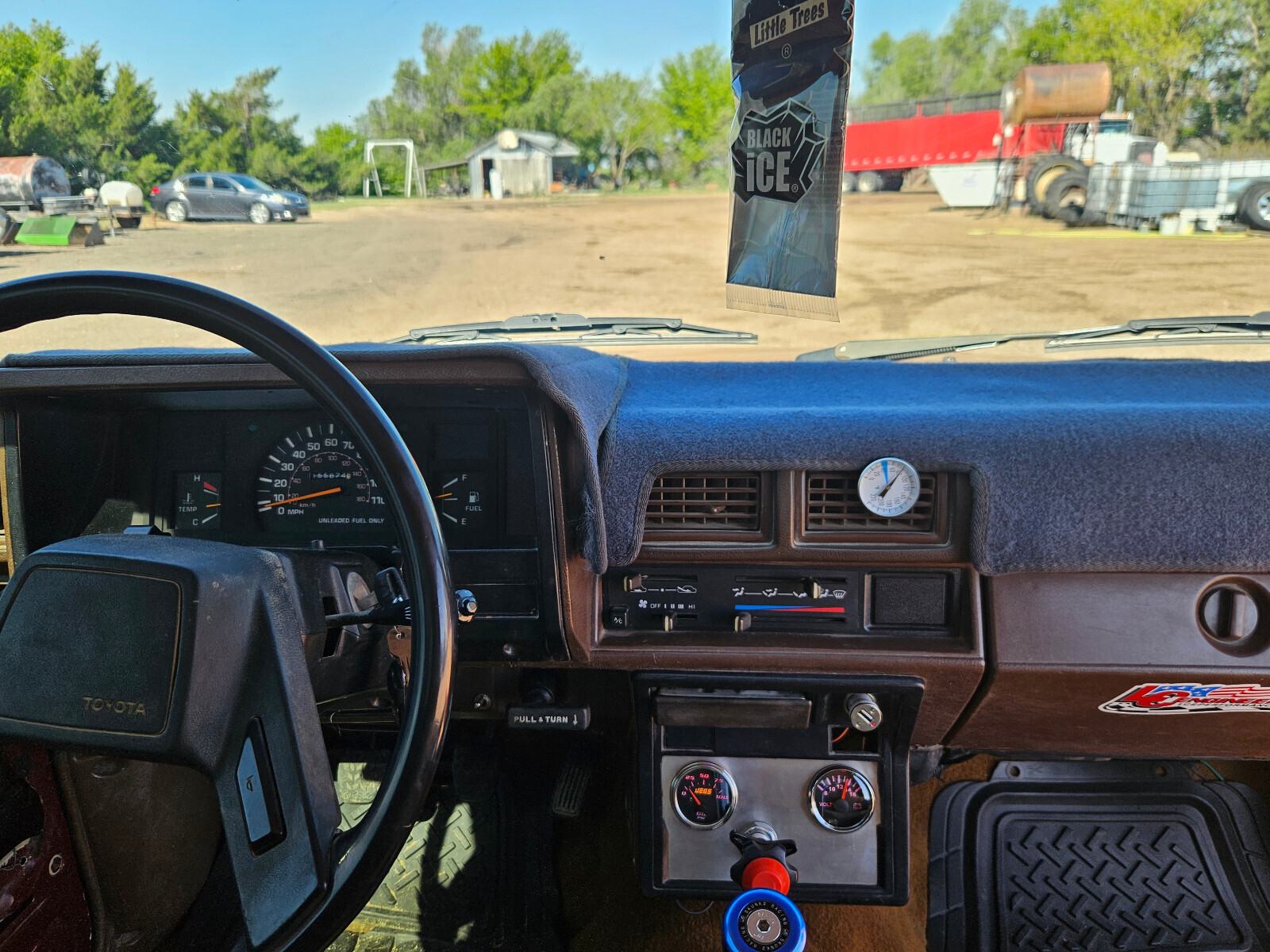 1985 Toyota 1 Ton Pickup - photo 6
