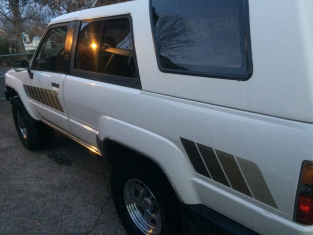 1985 Toyota 4Runner SR5 Sport Utility 2-Door - photo 12