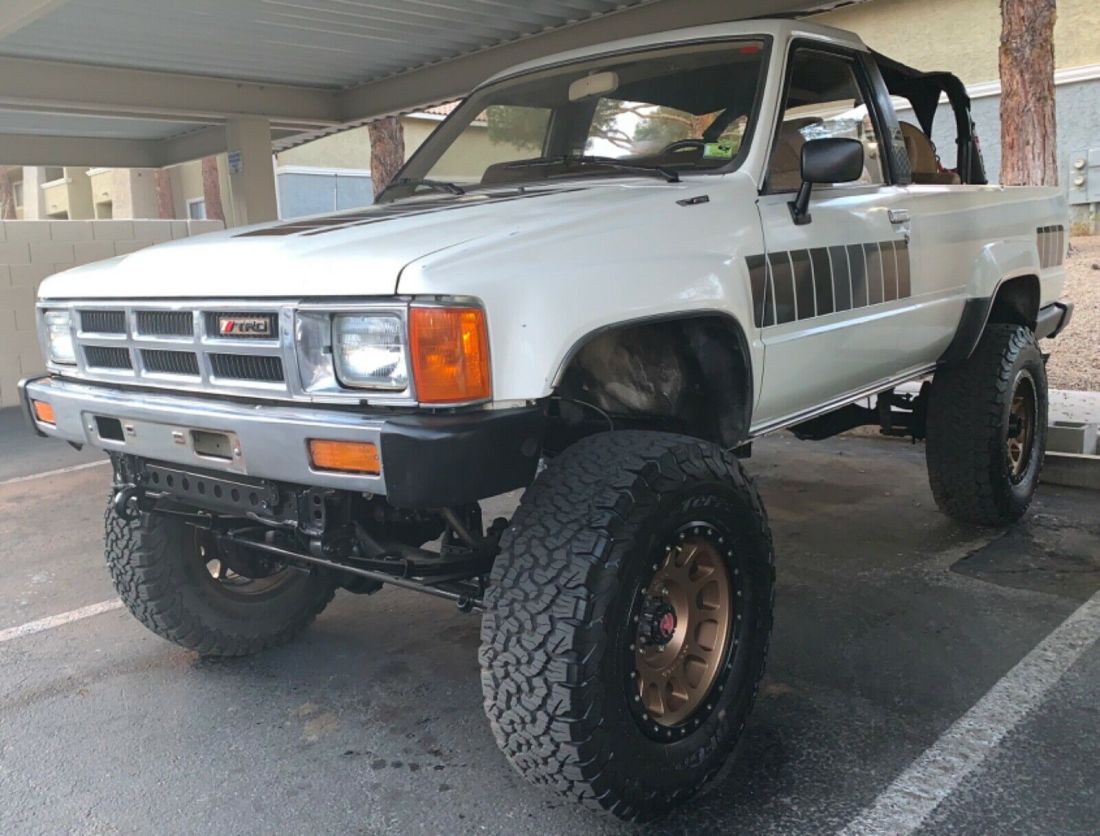 1985 Toyota 4Runner SR5 Fully loaded - photo 8