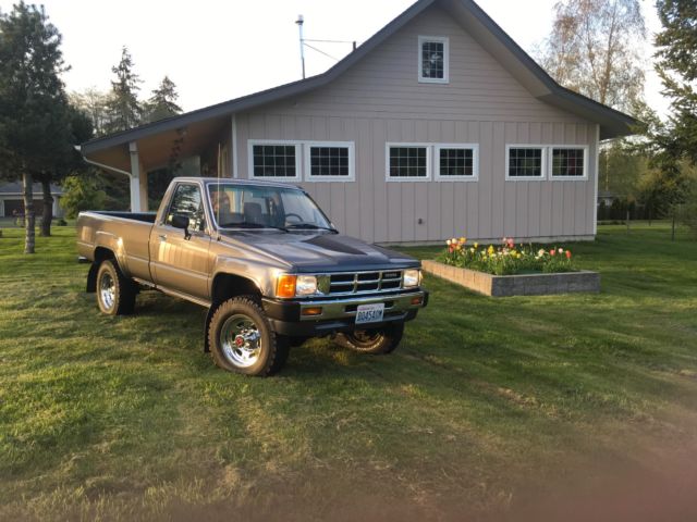 1985 Toyota Pickup SR5 4x4 - photo 2