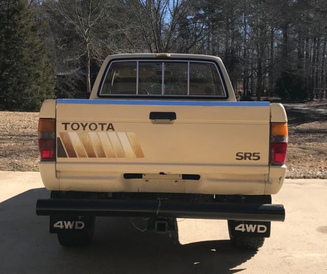 1985 Toyota Pickup SR5 4X4 - photo 5