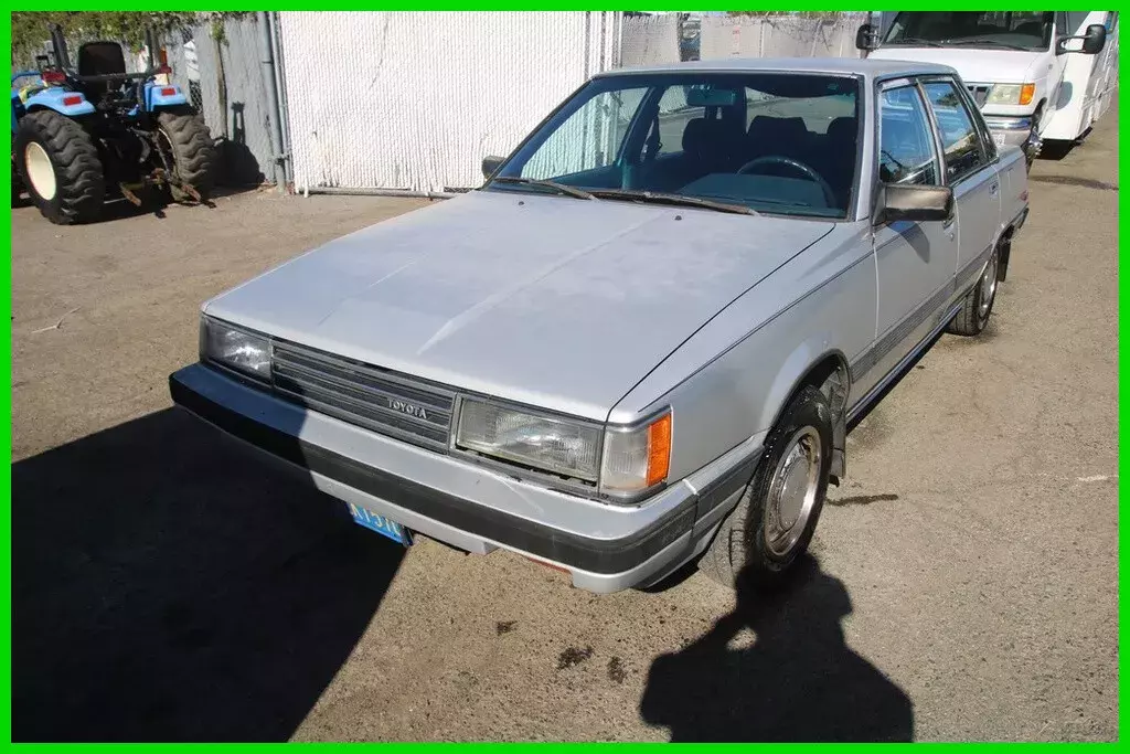 1985 Toyota Camry LE 2.0 L 4 Cylinder NO RESERVE 1985 Toyota Camry LE