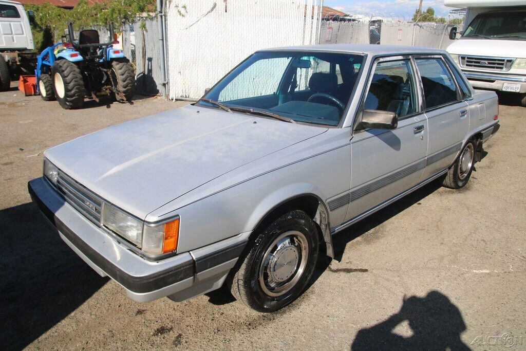1985 Toyota Camry LE - photo 2