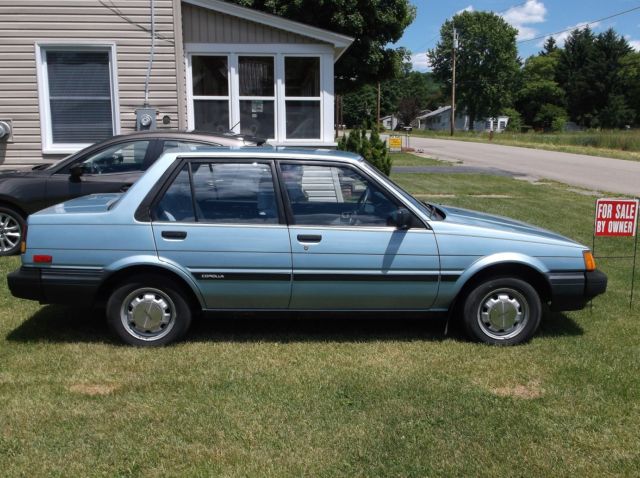 1985 Toyota Corolla - photo 3