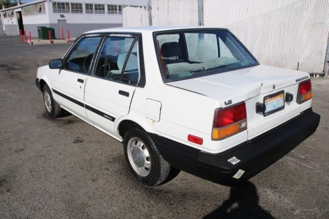 1985 Toyota Corolla LE - photo 3