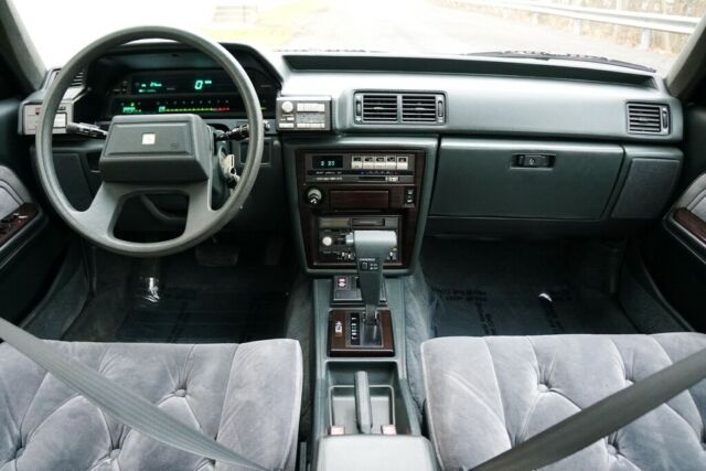 1985 Toyota Cressida 83K MILES SUPER CLEAN - photo 3