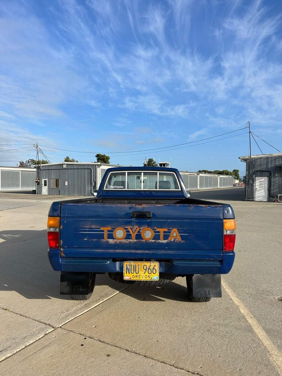 1985 Toyota Pickup - photo 12