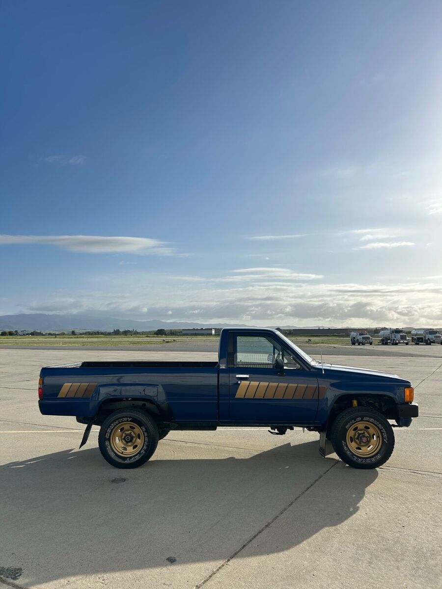 1985 Toyota Pickup - photo 6