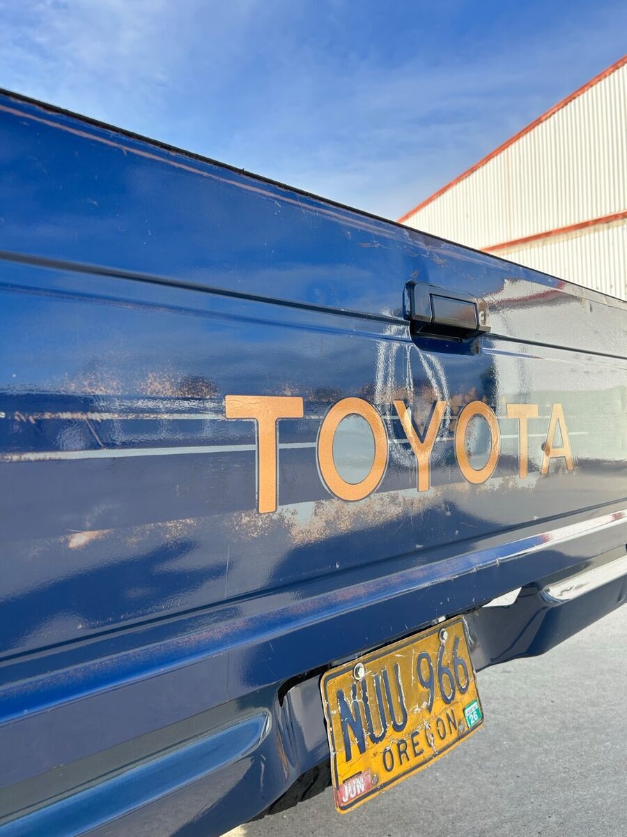 1985 Toyota Pickup - photo 8