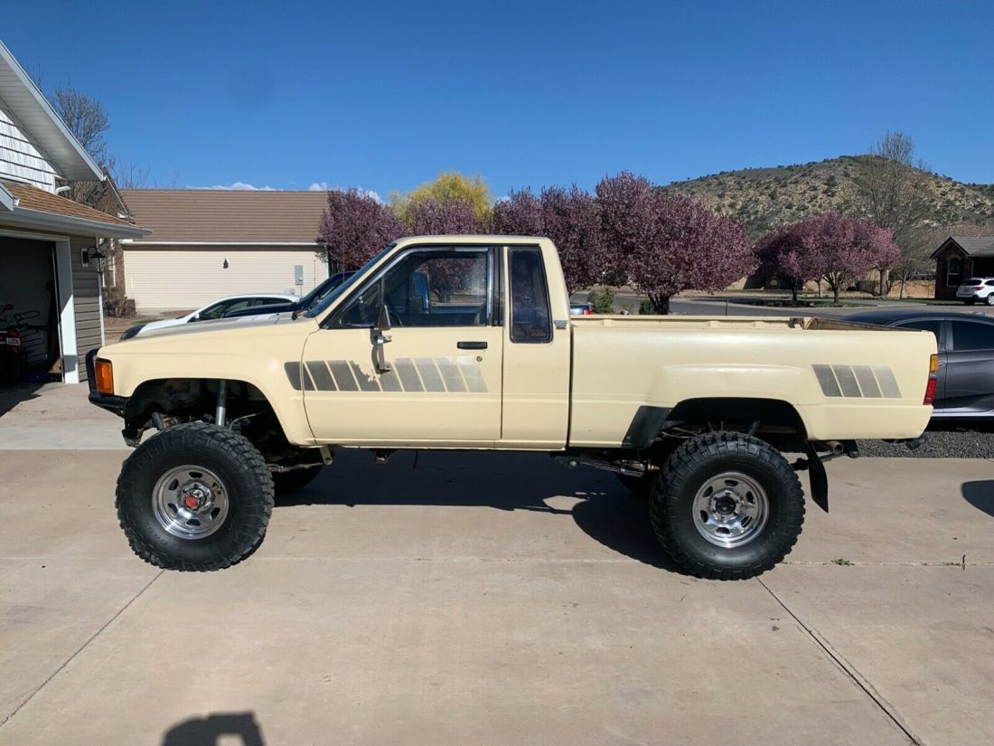 1985 Toyota Pickup XTRACAB RN66 SR5 - photo 7