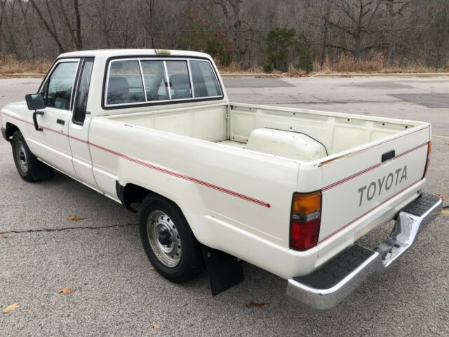 1985 Toyota Tacoma - photo 4