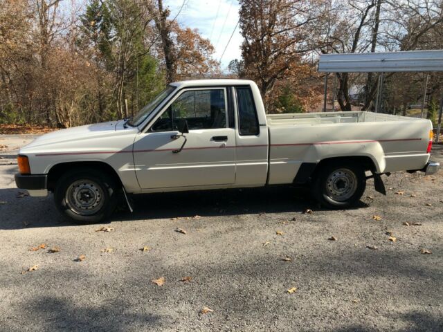 1985 Toyota Tacoma - photo 5