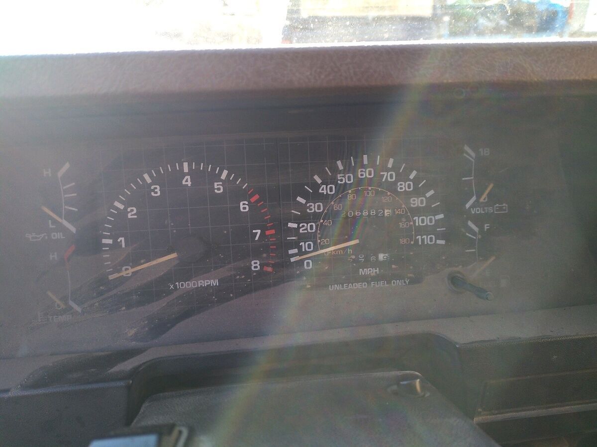 1985 Toyota Pickup XTRACAB RN66 SR5 - photo 12