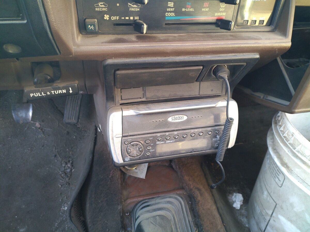 1985 Toyota Pickup XTRACAB RN66 SR5 - photo 13