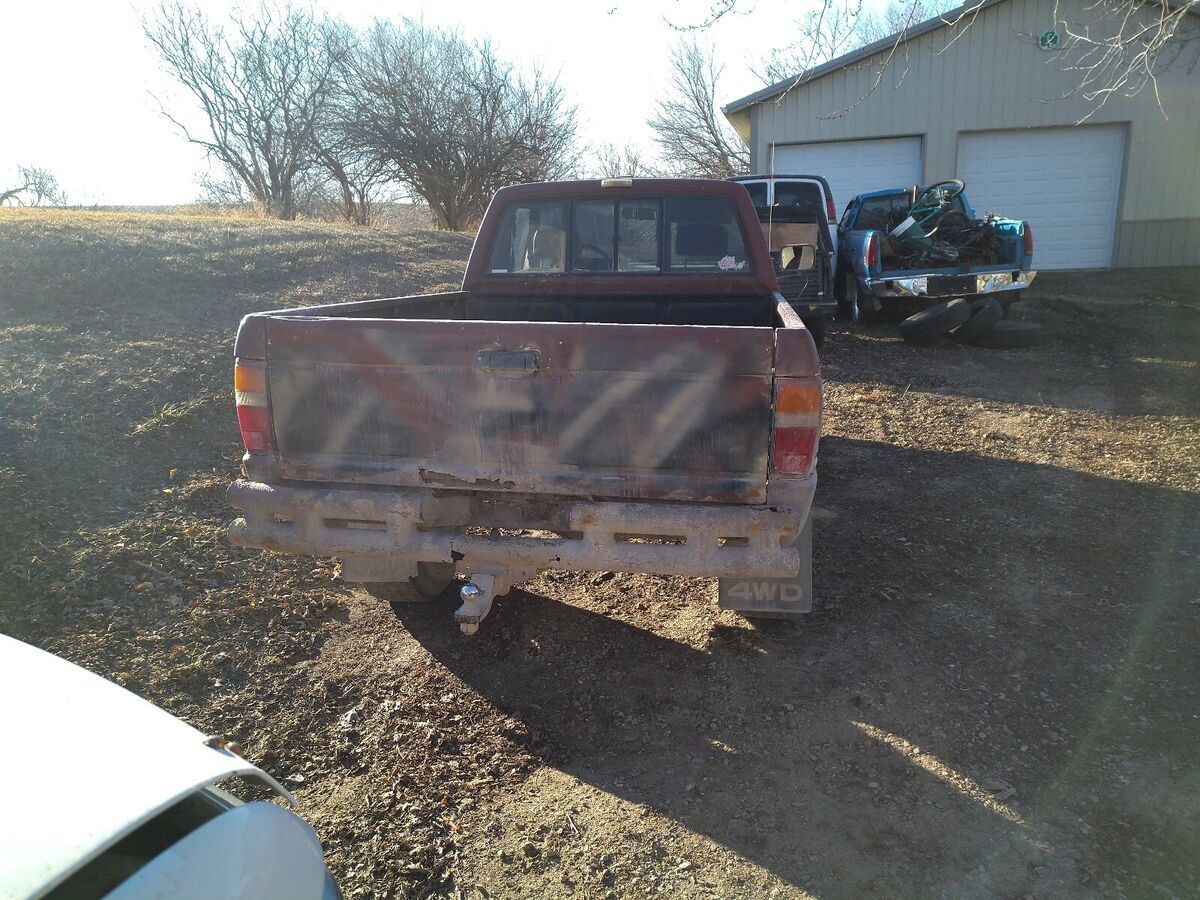 1985 Toyota Pickup XTRACAB RN66 SR5 - photo 2
